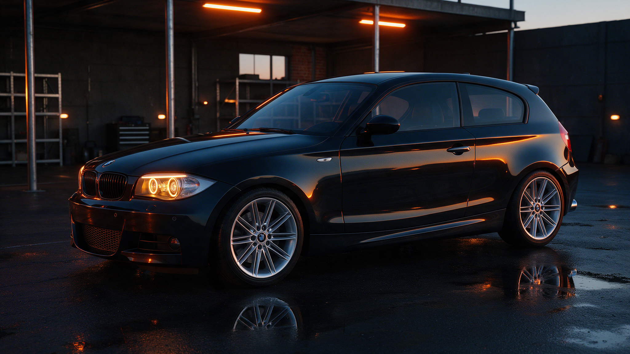 BMW 1 Serie E87 135i N54 in een donkere werkplaats