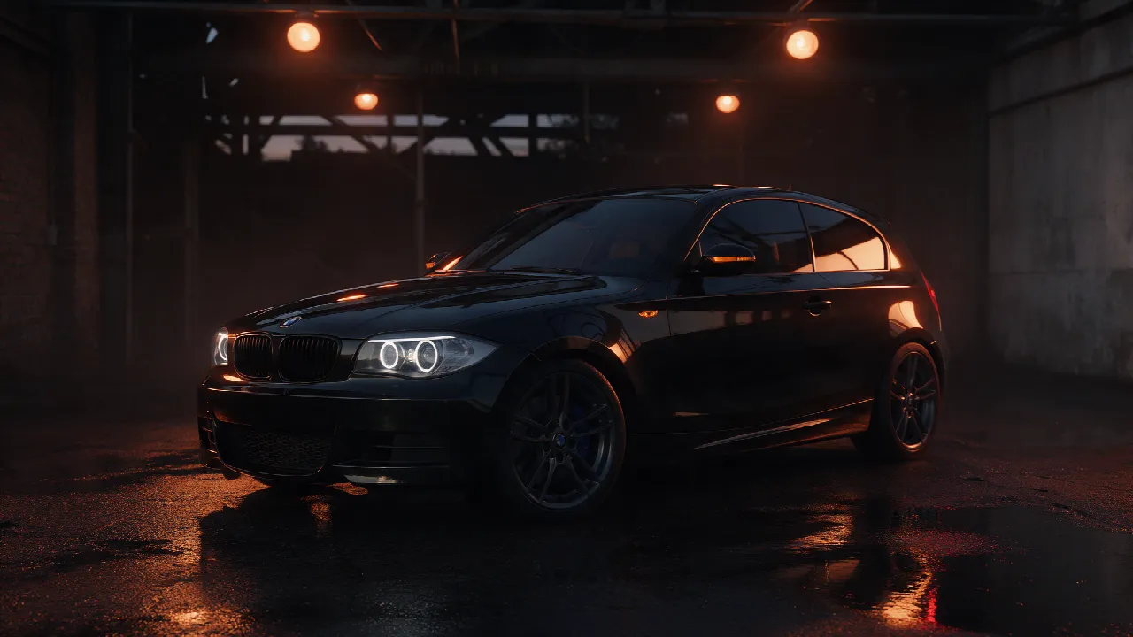 BMW 123d E87 in een donkere werkplaats bij schemering